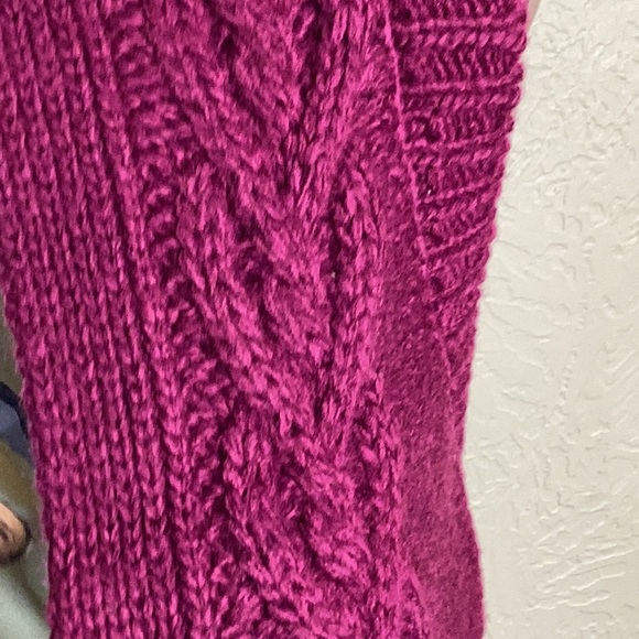 NWT SIZE M/S  For Love And Lemons Magenta Knit Vest - Picture 6 of 6